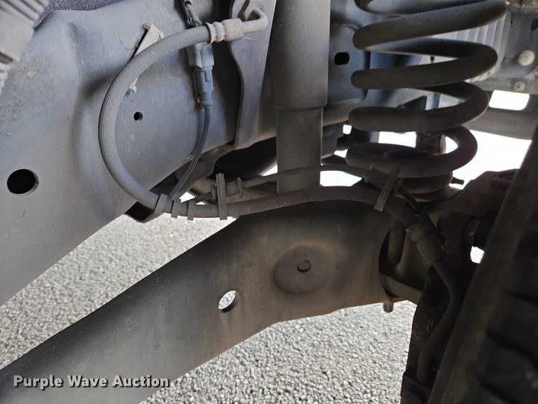 image for item DU2701 2013 Ford E350 shuttle bus