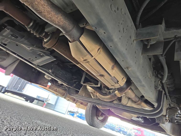 image for item DU2701 2013 Ford E350 shuttle bus