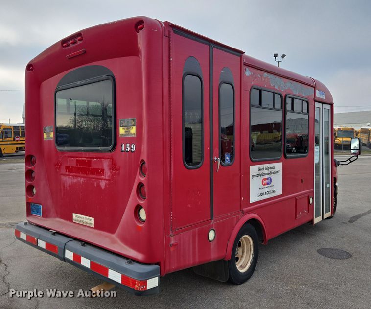 image for item DU2702 2013 Ford E350 shuttle bus