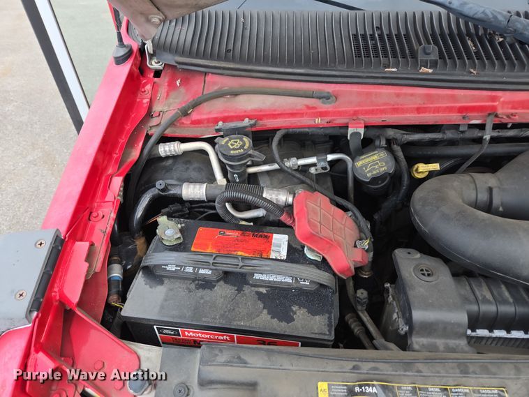 image for item DU2702 2013 Ford E350 shuttle bus