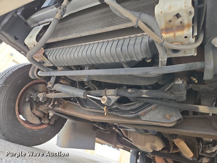 image for item DU2703 2010 Ford E450 shuttle bus