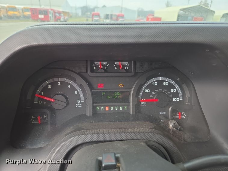 image for item DU2703 2010 Ford E450 shuttle bus