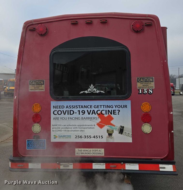 image for item DU2704 2010 Ford E450 shuttle bus