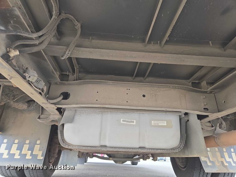 image for item DU2704 2010 Ford E450 shuttle bus