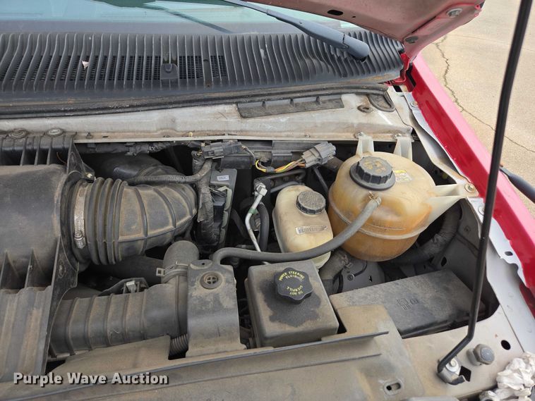 image for item DU2704 2010 Ford E450 shuttle bus