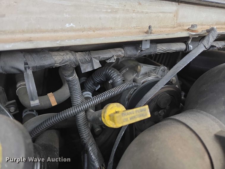 image for item DU2704 2010 Ford E450 shuttle bus