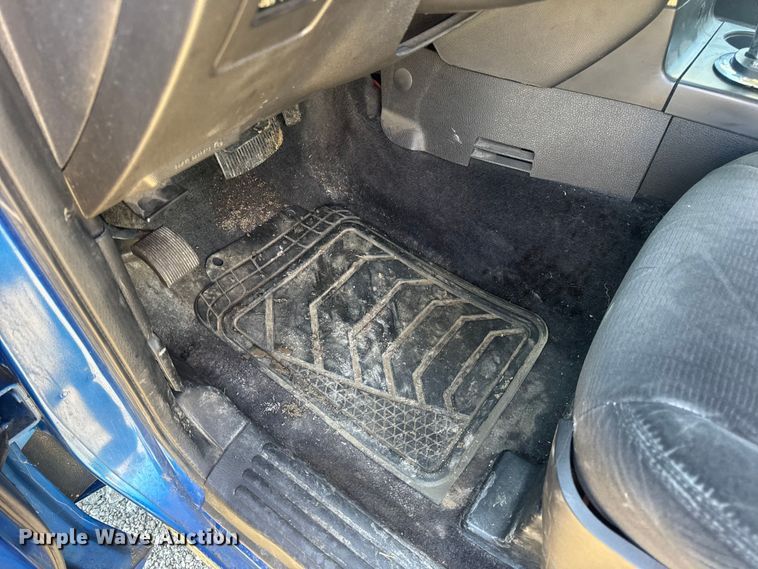 image for item DW6560 2010 Ford Explorer SUV