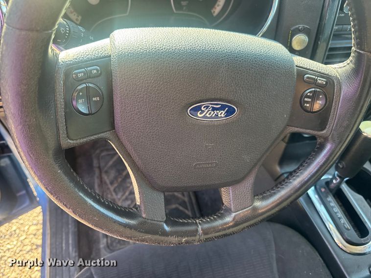 image for item DW6560 2010 Ford Explorer SUV