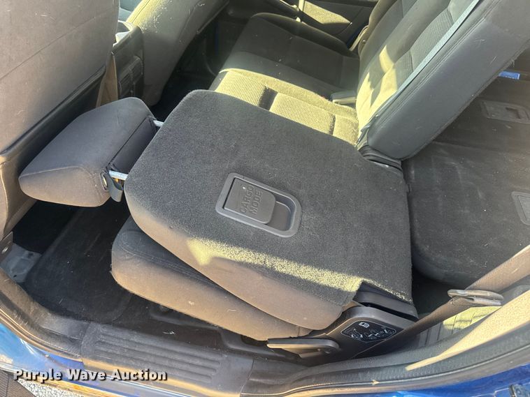 image for item DW6560 2010 Ford Explorer SUV