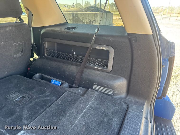 image for item DW6560 2010 Ford Explorer SUV