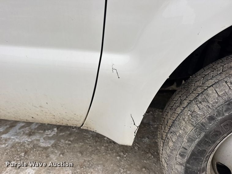 image for item DW6704 2009 Ford F-350 utility bed pickup truck