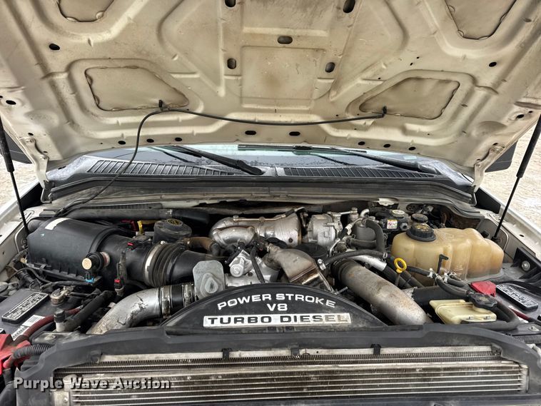 image for item DW6704 2009 Ford F-350 utility bed pickup truck