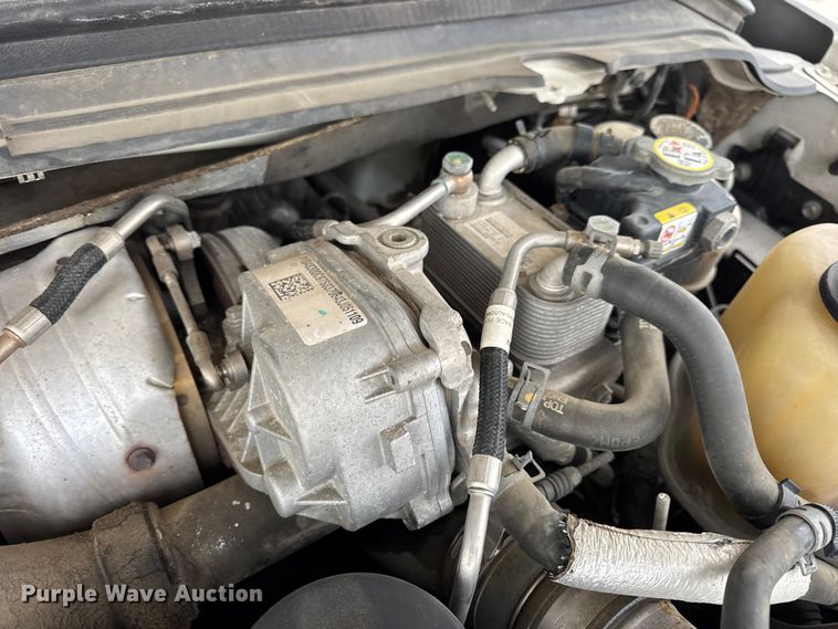 image for item DW6704 2009 Ford F-350 utility bed pickup truck