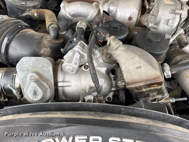 image for item DW6704 2009 Ford F-350 utility bed pickup truck