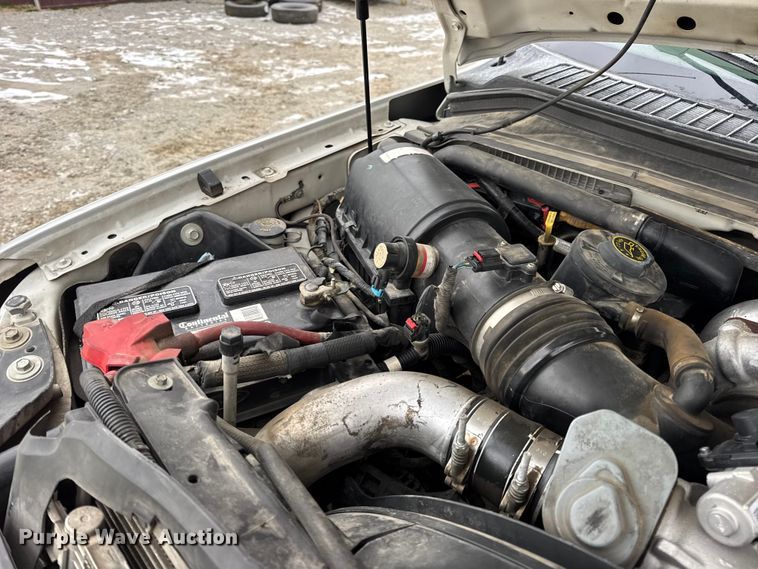 image for item DW6704 2009 Ford F-350 utility bed pickup truck