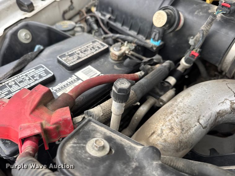 image for item DW6704 2009 Ford F-350 utility bed pickup truck