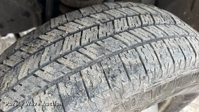 image for item DW6704 2009 Ford F-350 utility bed pickup truck