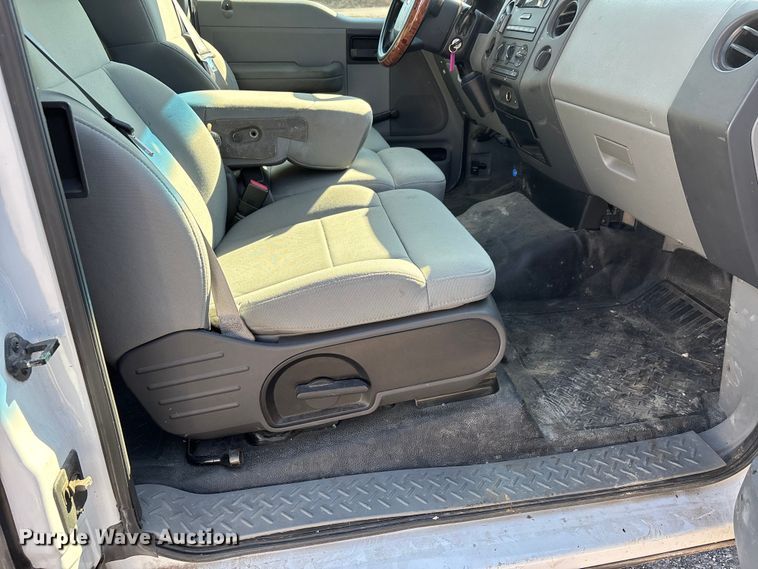 image for item DW7444 2008 Ford F150 Ext. Cab pickup truck