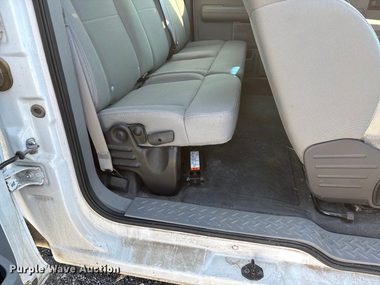 image for item DW7444 2008 Ford F150 Ext. Cab pickup truck