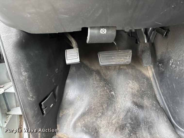 image for item DW7464 2016 Chevrolet Express 3500 van