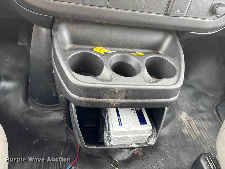 image for item DW7464 2016 Chevrolet Express 3500 van