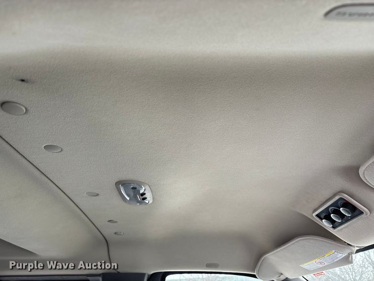 image for item DW7464 2016 Chevrolet Express 3500 van