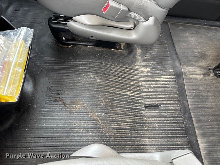 image for item DW7465 2016 Chevrolet Express 3500 van