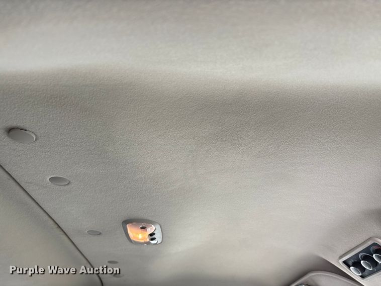 image for item DW7465 2016 Chevrolet Express 3500 van