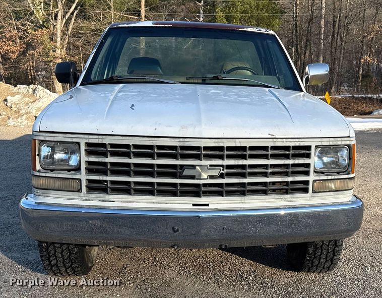image for item DW7495 1993 Chevrolet Cheyenne 2500 pickup truck