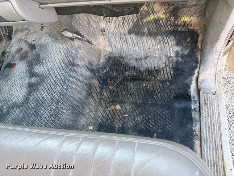 image for item DW7495 1993 Chevrolet Cheyenne 2500 pickup truck