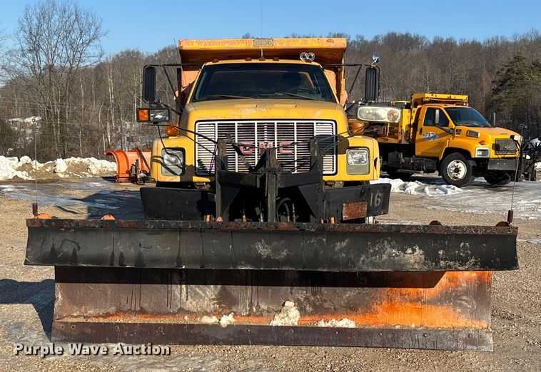 image for item DW7497 2001 GMC C8500 dump truck