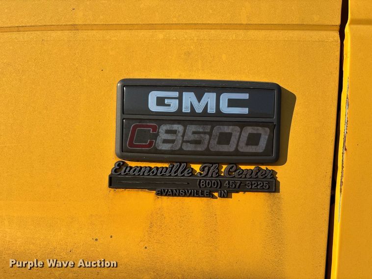image for item DW7497 2001 GMC C8500 dump truck