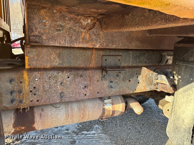 image for item DW7497 2001 GMC C8500 dump truck