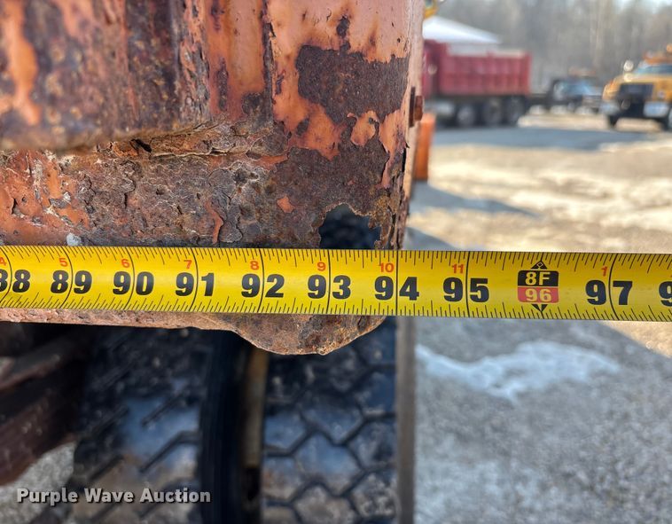 image for item DW7497 2001 GMC C8500 dump truck