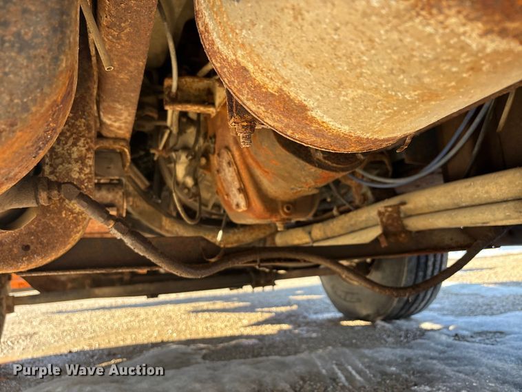 image for item DW7497 2001 GMC C8500 dump truck