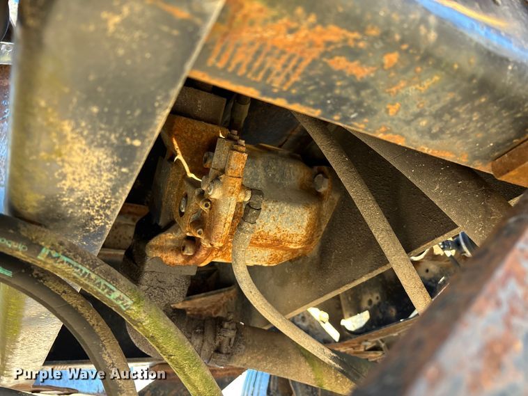 image for item DW7497 2001 GMC C8500 dump truck