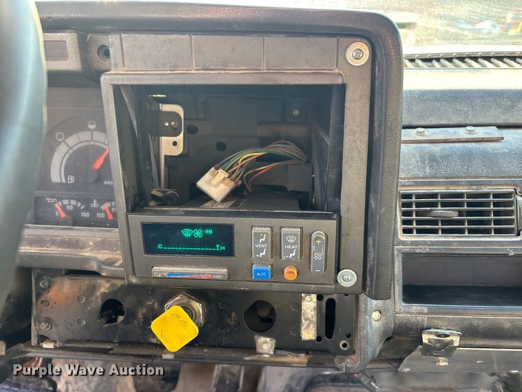 image for item DW7497 2001 GMC C8500 dump truck