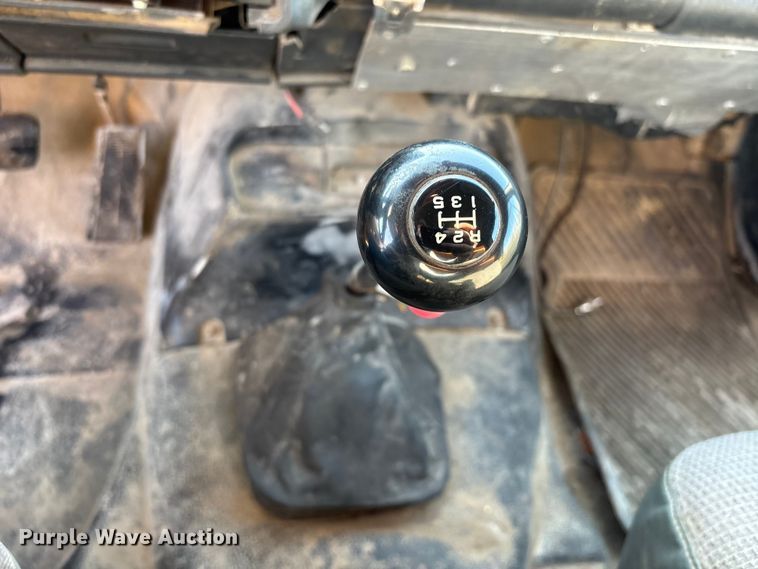 image for item DW7497 2001 GMC C8500 dump truck