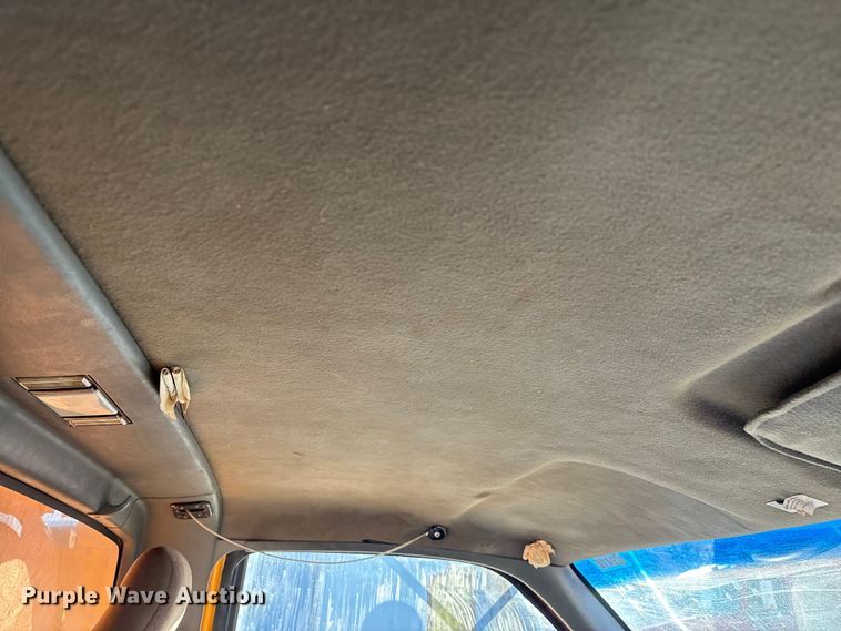 image for item DW7497 2001 GMC C8500 dump truck