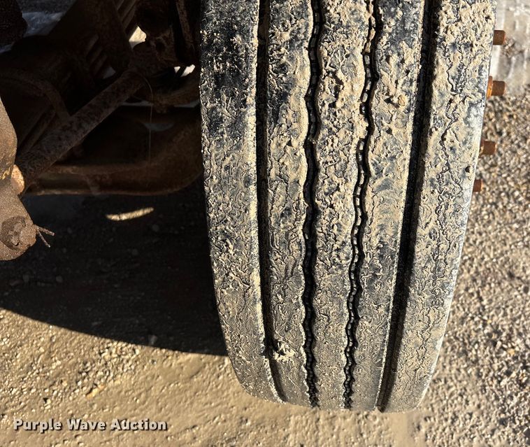 image for item DW7497 2001 GMC C8500 dump truck