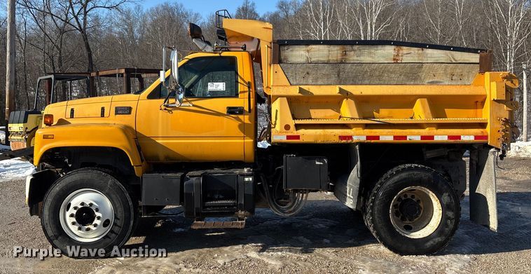 image for item DW7498 2002 GMC C8500 dump truck