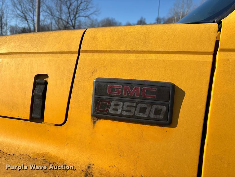 image for item DW7498 2002 GMC C8500 dump truck