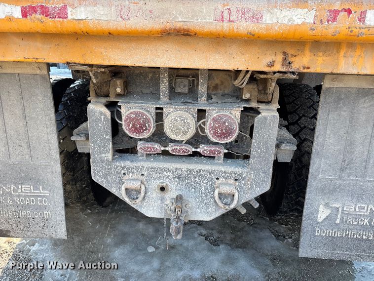 image for item DW7498 2002 GMC C8500 dump truck