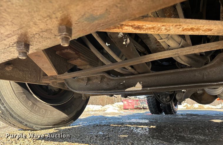 image for item DW7498 2002 GMC C8500 dump truck