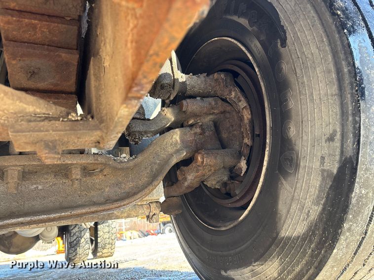 image for item DW7498 2002 GMC C8500 dump truck