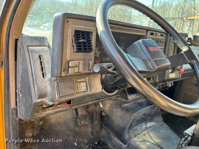 image for item DW7498 2002 GMC C8500 dump truck