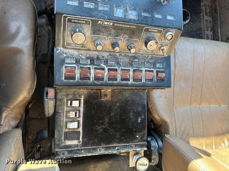 image for item DW7498 2002 GMC C8500 dump truck