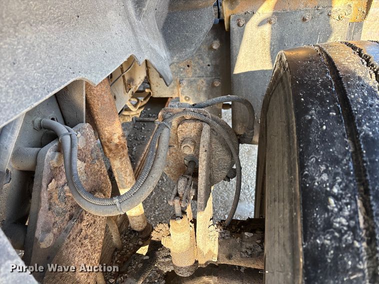 image for item DW7498 2002 GMC C8500 dump truck