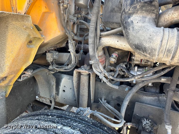 image for item DW7498 2002 GMC C8500 dump truck