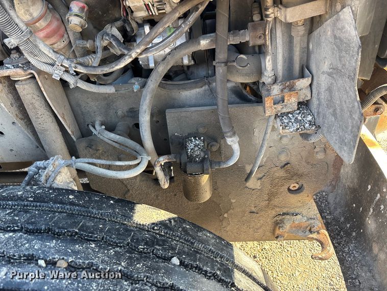 image for item DW7498 2002 GMC C8500 dump truck